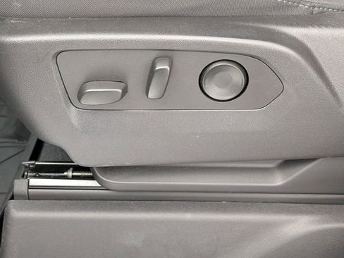 Used 2023 Chevrolet Silverado 1500 Custom RWD image 13