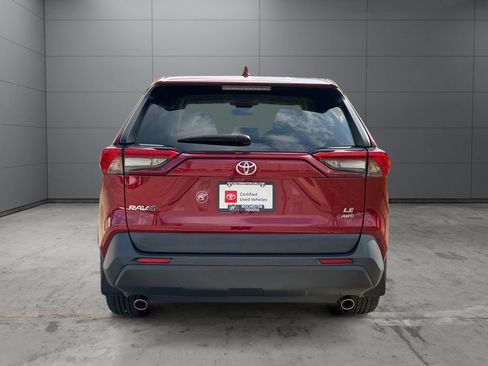 Certified 2023 Toyota RAV4 LE AWD/4WD image 4