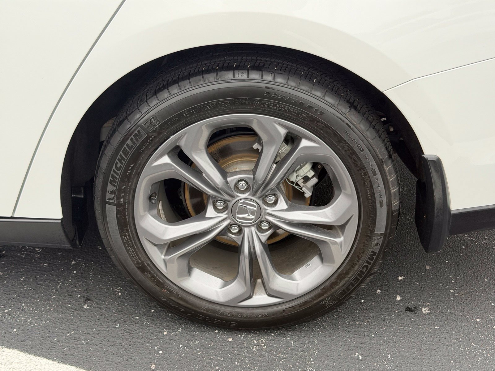 Used 2024 Honda Accord EX image 28