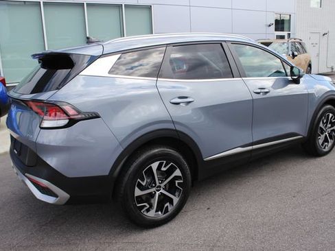 Used 2024 Kia Sportage EX AWD/4WD image 30