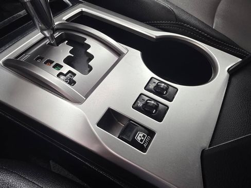 Used 2016 Toyota 4Runner SR5 Premium AWD/4WD image 18