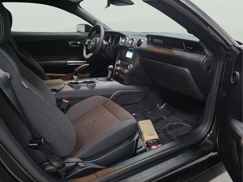 Used 2023 Ford Mustang Coupe RWD image 13