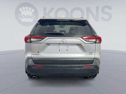 Used 2024 Toyota RAV4 XLE Premium image 5