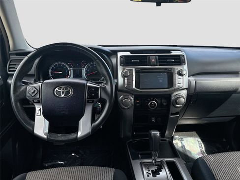 Used 2014 Toyota 4Runner SR5 Premium image 21