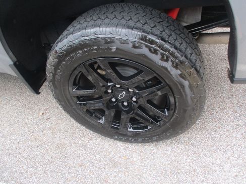 Used 2024 Chevrolet Silverado 1500 LT Trail Boss w/ LT Trail Boss Premium Package AWD/4WD image 23