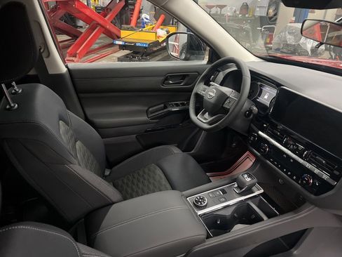 New 2026 Nissan Pathfinder SV image 48