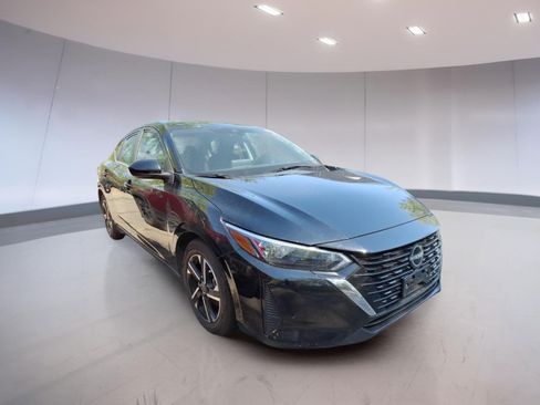 Used 2024 Nissan Sentra SV FWD image 1