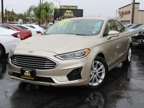 Used 2019 Ford Fusion SEL image 37