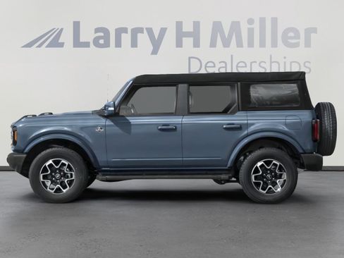 Used 2024 Ford Bronco Outer Banks w/ Sasquatch Package AWD/4WD image 3