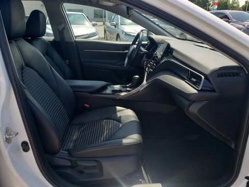 Used 2024 Toyota Camry SE FWD image 16