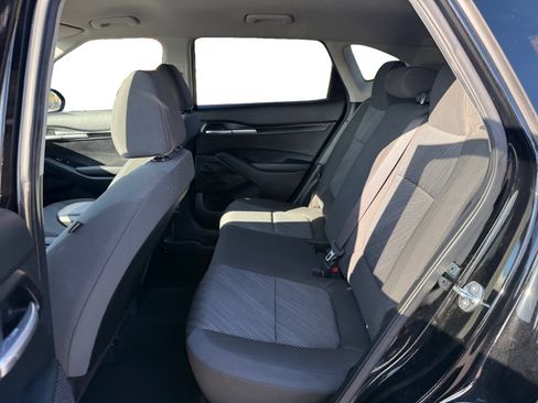 Used 2023 Kia Seltos LX image 16