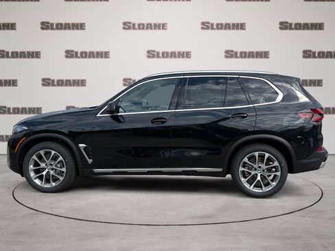New 2026 BMW X5 xDrive40i w/ Climate Comfort Package AWD/4WD image 2