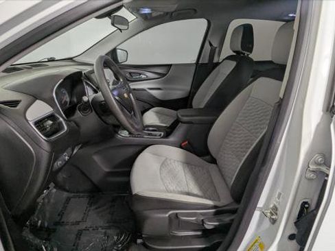 Used 2019 Chevrolet Equinox LS image 16