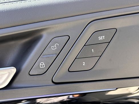 Used 2026 BMW X1 xDrive28i w/ Technology Package image 22