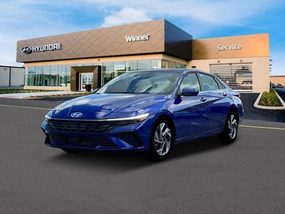 New 2025 Hyundai Elantra SEL