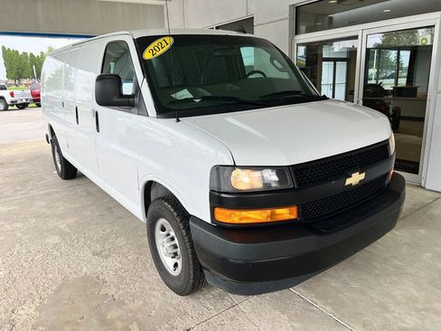 Used 2021 Chevrolet Express 2500 Extended w/ Driver Convenience Package image 5