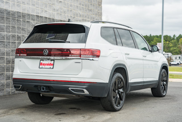 Used 2025 Volkswagen Atlas SE AWD/4WD image 8