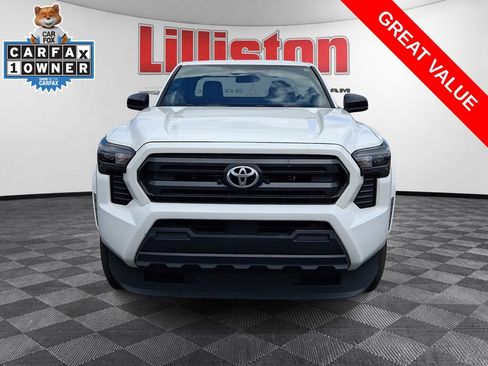 Used 2025 Toyota Tacoma SR RWD image 2