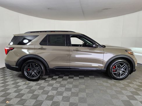 New 2026 Ford Explorer ST w/ Sun And Sound Package image 8