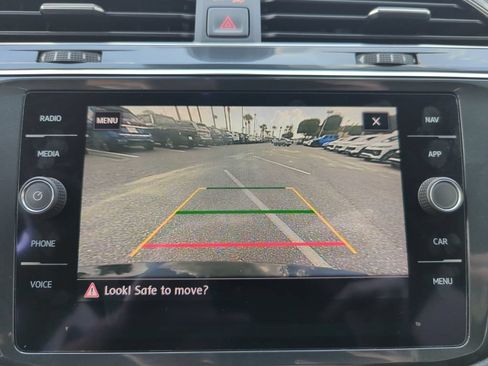Used 2019 Volkswagen Tiguan SEL Premium AWD/4WD image 39