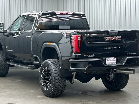 Used 2025 GMC Sierra 3500 Denali w/ Denali Reserve Package image 3