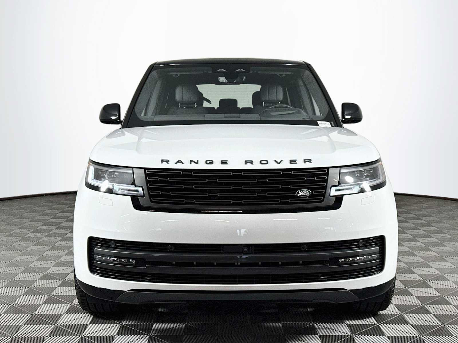 New 2027 Land Rover Range Rover Long Wheelbase SE AWD/4WD image 2