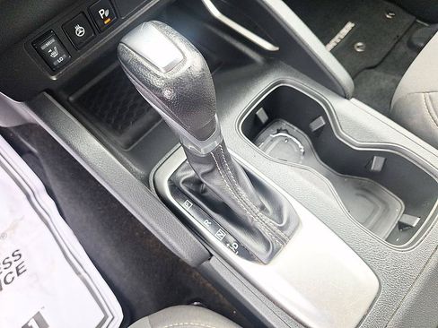 Used 2023 Nissan Frontier SV w/ Technology Package AWD/4WD image 18