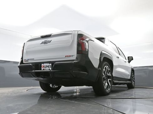 New 2025 Chevrolet Silverado EV RST image 49