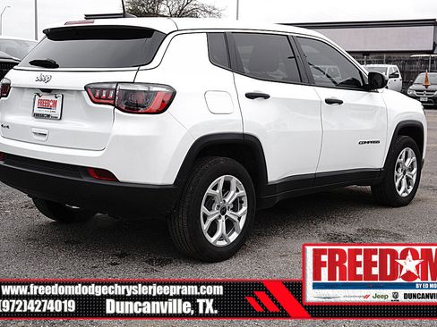 New 2025 Jeep Compass Sport image 5