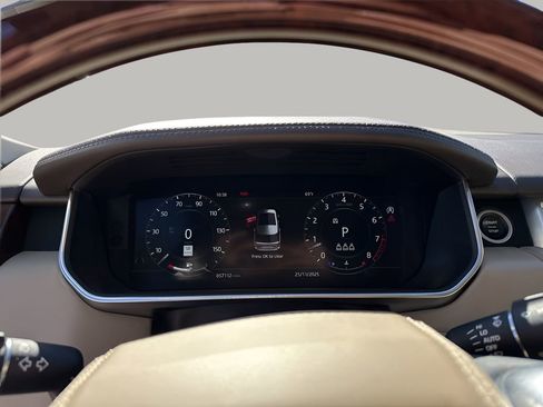 Used 2020 Land Rover Range Rover HSE image 35