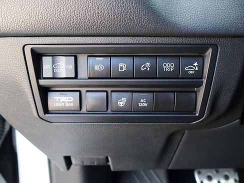 Used 2022 Toyota Tundra TRD Pro AWD/4WD image 16