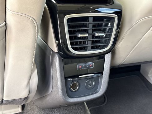 Used 2022 Lincoln Nautilus Reserve w/ Equipment Group 201A FWD image 11