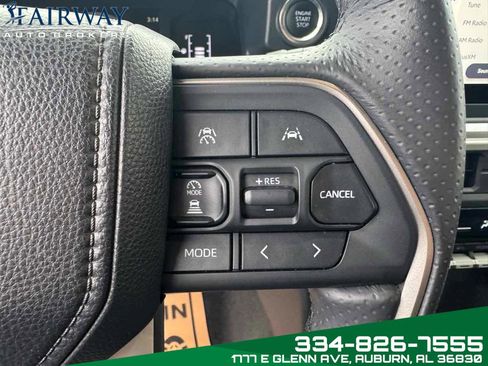 Used 2025 Toyota 4Runner SR5 image 19