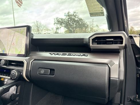 Used 2025 Toyota Tacoma SR5 image 32
