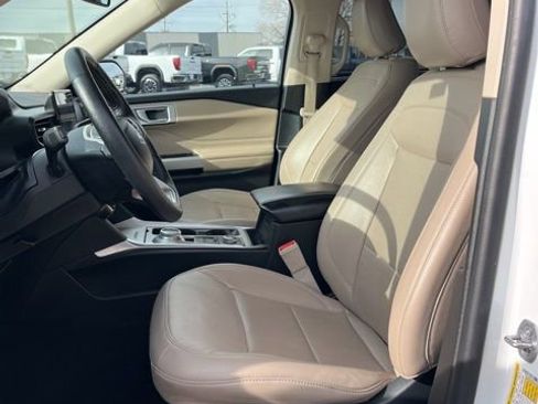 Used 2024 Ford Explorer Limited image 26