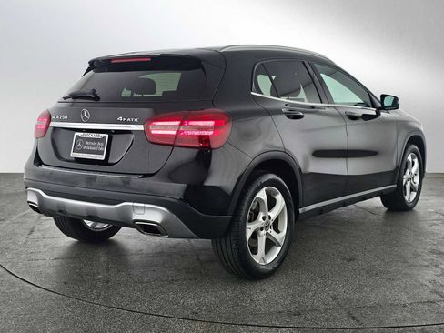 Used 2020 Mercedes-Benz GLA 250 4MATIC w/ Premium Package image 4