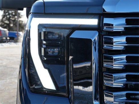 Used 2024 GMC Sierra 3500 Denali w/ Denali Reserve Package image 10