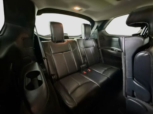 Used 2020 Nissan Pathfinder Platinum FWD image 29