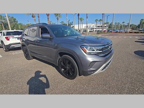 Used 2022 Volkswagen Atlas SE image 37