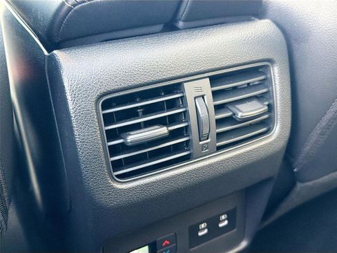 Used 2025 Nissan Rogue SL w/ Tech Package image 26