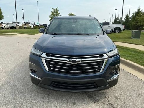 Used 2023 Chevrolet Traverse LT FWD image 9