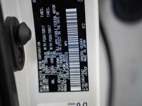 Used 2021 Toyota 4Runner SR5 AWD/4WD image 42