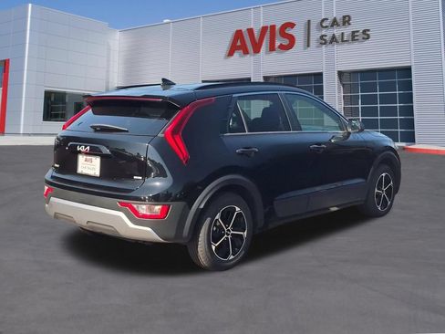 Used 2025 Kia Niro LX FWD image 6