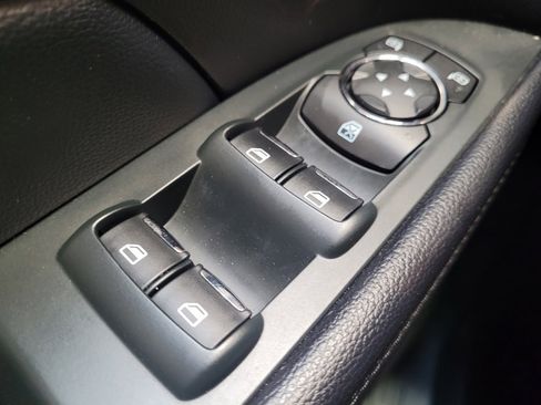 Used 2018 Ford Explorer XLT w/ Equipment Group 201A image 27