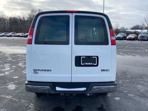 Used 2017 GMC Savana 2500 image 4
