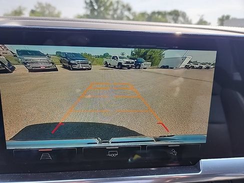 Certified 2023 GMC Sierra 1500 SLT w/ X31 Off-Road Package AWD/4WD image 22