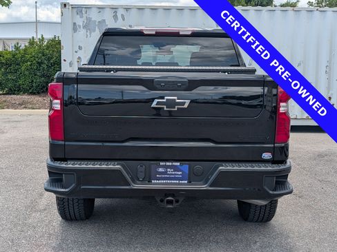 Used 2024 Chevrolet Silverado 1500 Custom w/ Turbomax Blackout Package AWD/4WD image 5