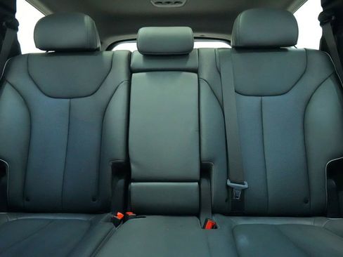 Used 2023 Hyundai Santa Fe Limited w/ Cargo Package image 22