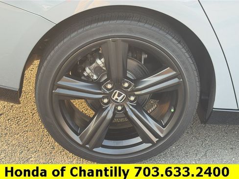 Used 2023 Honda Accord Sport image 30