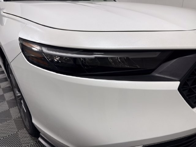 Used 2024 Honda Accord EX image 12